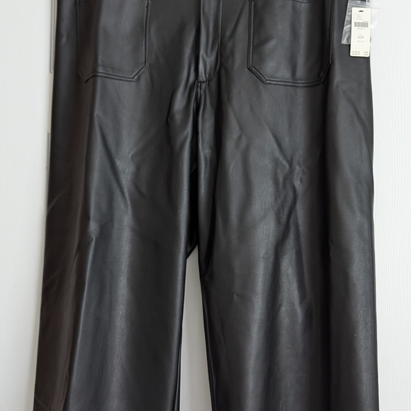 Anthropologie Pants - Anthropologie Black Cropped Leather Pants